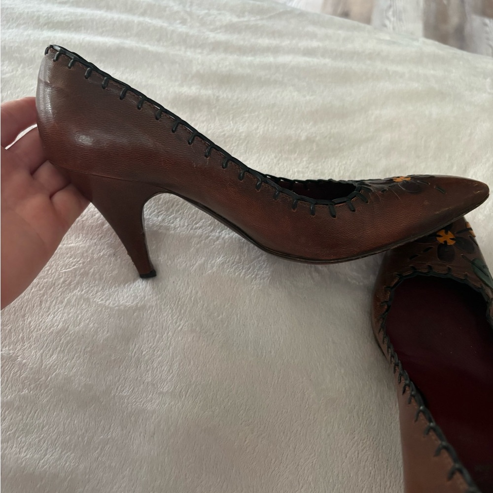 PRADA | Vintage Brown Red‎ Leather Floral Stitch Appliqué Pointed Pumps EU 37.5 - Picture 6 of 14